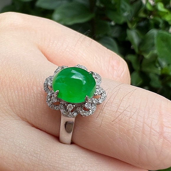 Certified Untreated Imperial Emerald Green Burma Jadeite w/diamonds 18k Ring - Picture 11 of 17